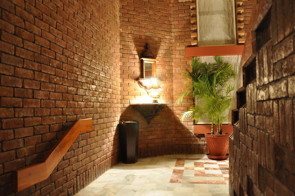 Faisalabad Serena Hotel Exterior foto